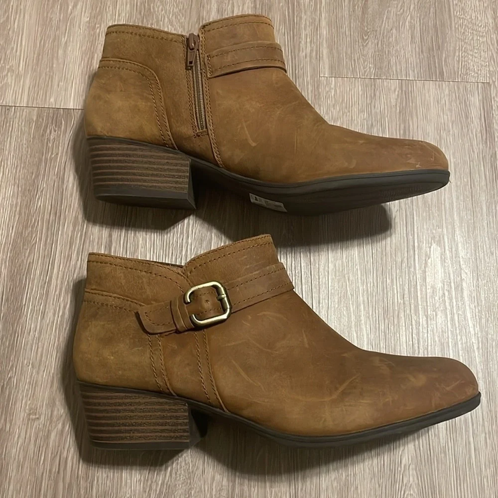 Clark’s Women’s Adreena Hope Booties Size 11 Tan Leather Western Coastal Cowgirl